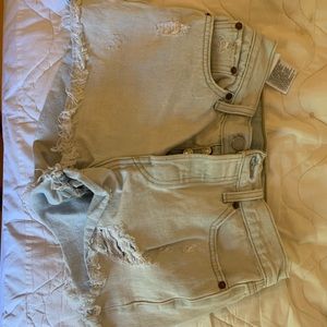 super light blue levis shorts 501 - W26